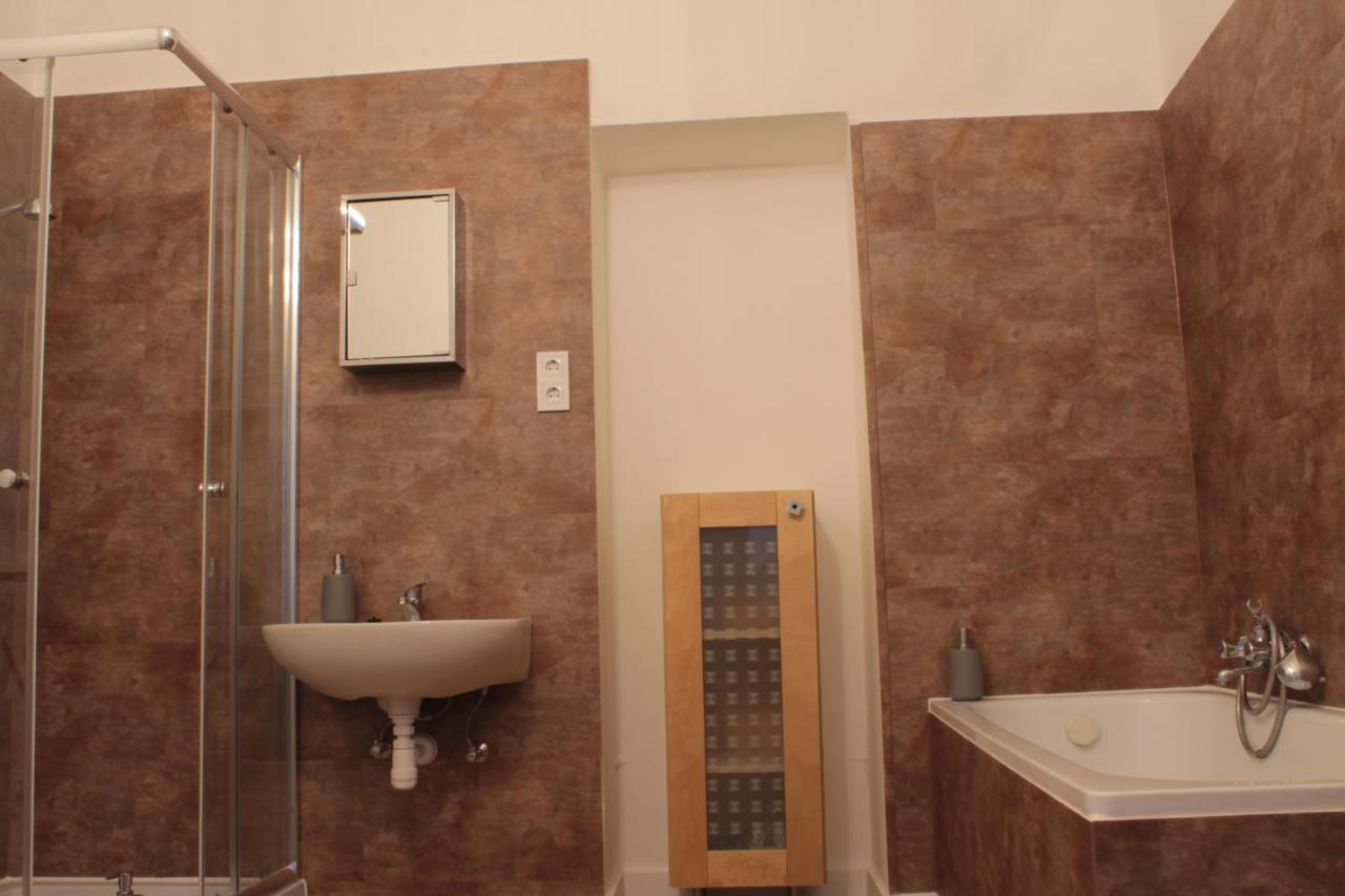 Zwinger Apartman Σόπρον Εξωτερικό φωτογραφία